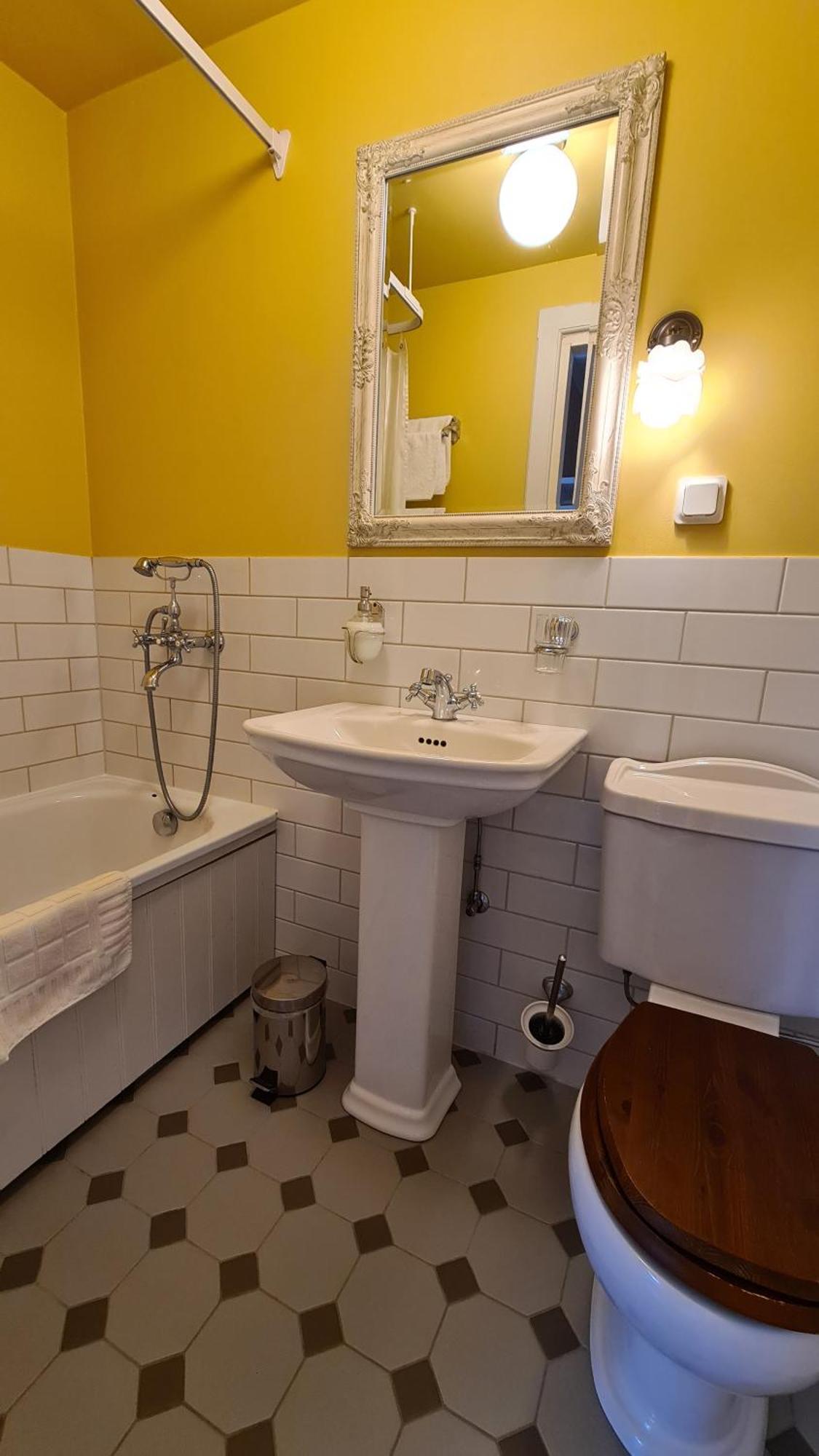 Lahe Guesthouse Haapsalu Eksteriør billede