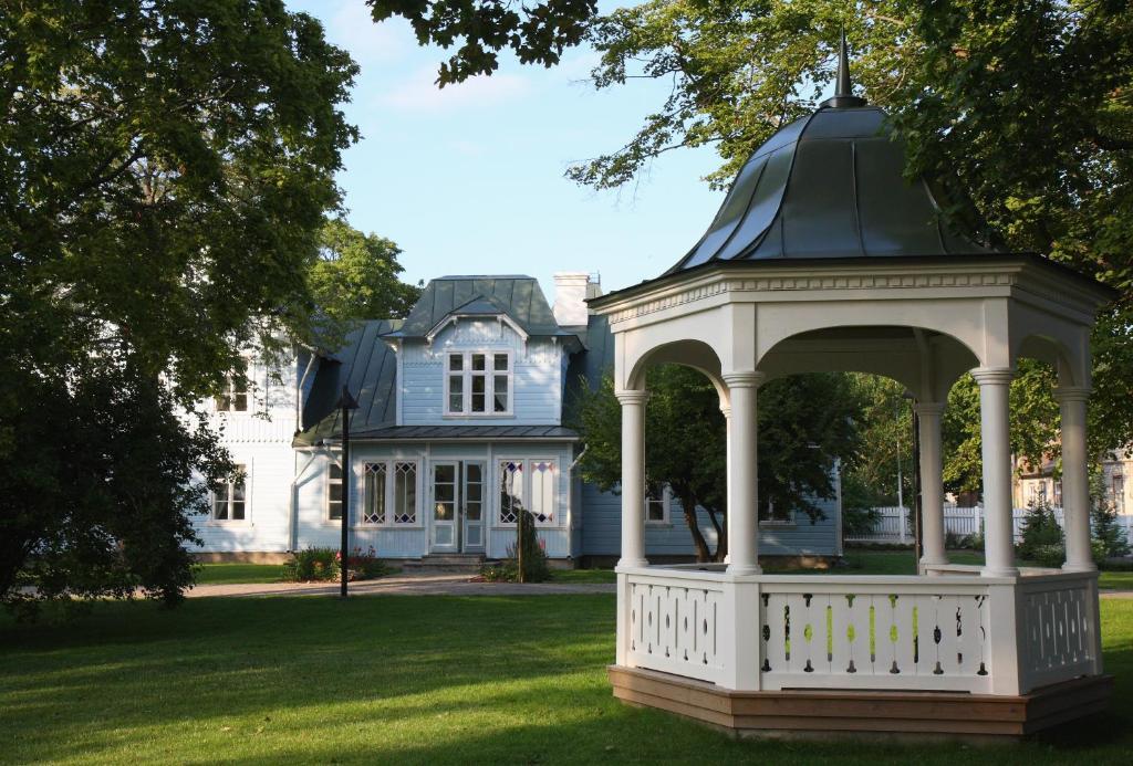 Lahe Guesthouse Haapsalu Eksteriør billede